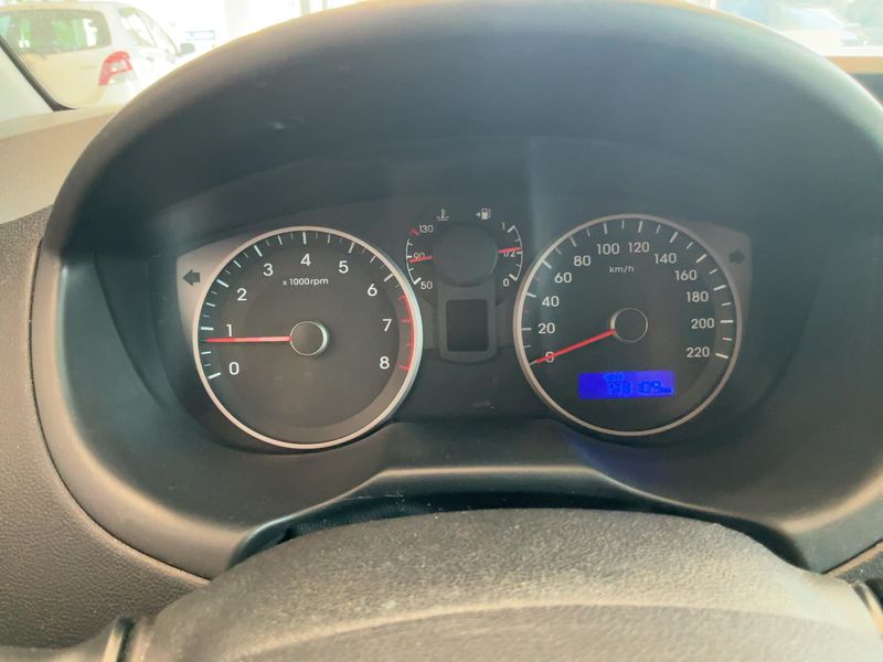 Hyundai i20 1.2 Classic 2015 – снимка 18
