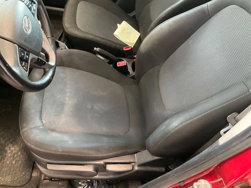 Hyundai i20 1.2 Classic 2015 – снимка 34