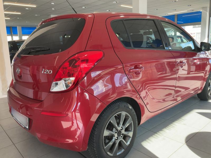 Hyundai i20 1.2 Classic 2015 – снимка 8