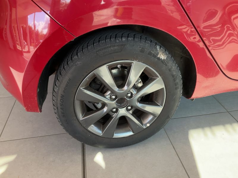 Hyundai i20 1.2 Classic 2015 – снимка 9