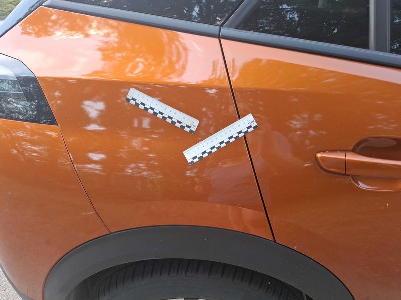 Peugeot 2008 1.2 PureTech Allure 2021 – снимка 21