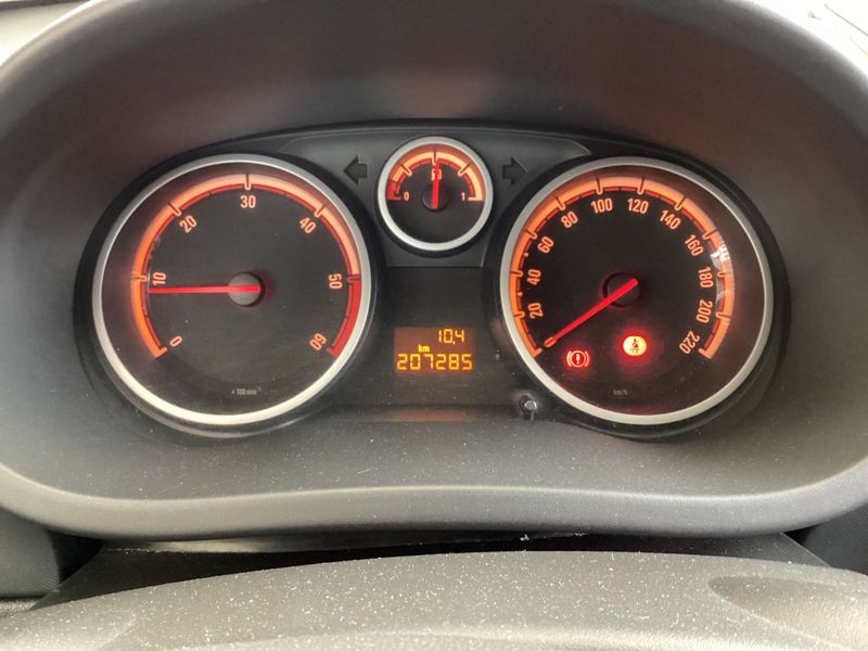 Opel Corsa 1.3 CDTI Cosmo 2007 – снимка 4