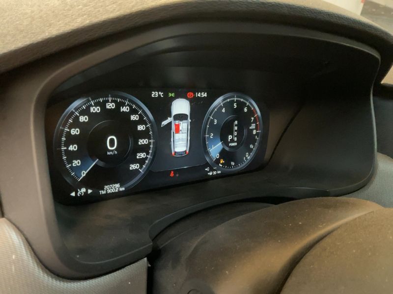 Volvo V90 2.0 T6 Plug-in Hybrid R-Design AWD 2018 – снимка 18
