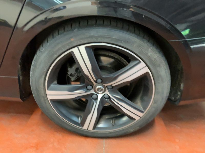 Volvo V90 2.0 T6 Plug-in Hybrid R-Design AWD 2018 – снимка 5