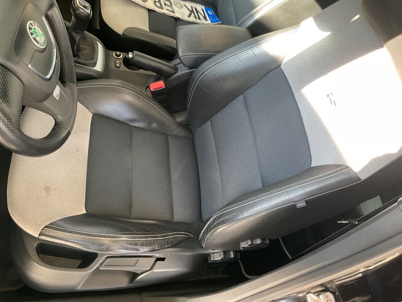 Skoda Octavia 2.0 TDI RS 2011 – снимка 47