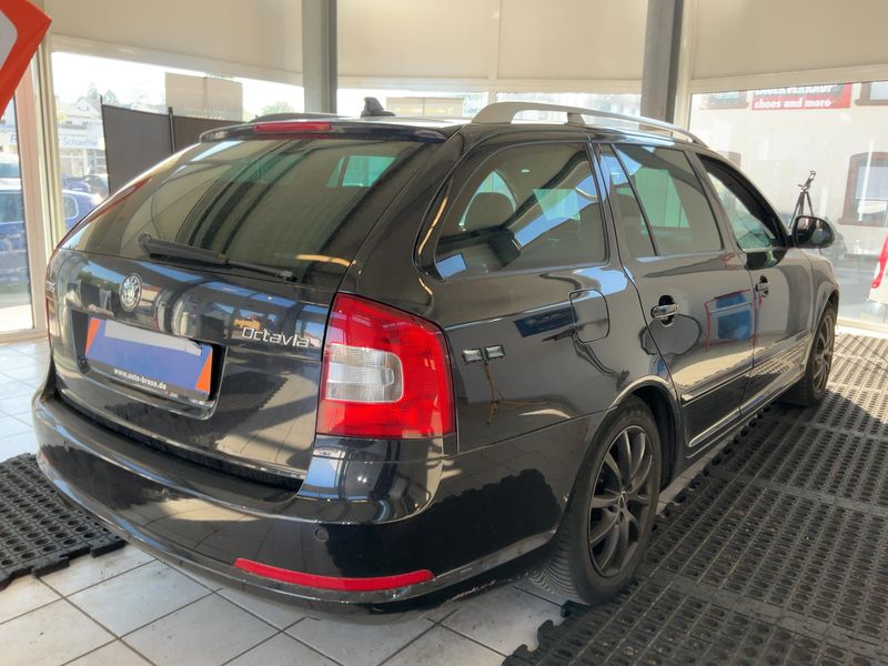Skoda Octavia 2.0 TDI RS 2011 – снимка 8
