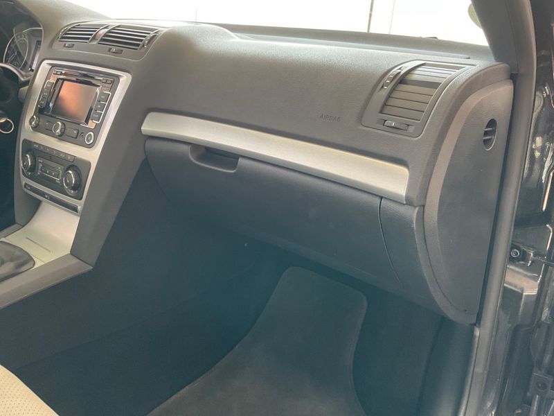 Skoda Octavia 2.0 TDI RS 2011 – снимка 39