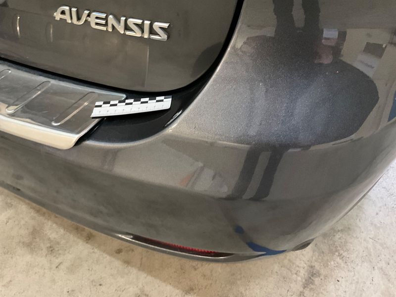 Toyota Avensis 2.0 D-4D Executive 2011 – снимка 46