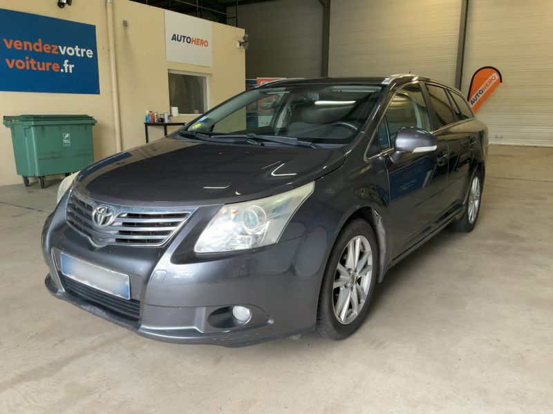 Toyota Avensis 2.0 D-4D Executive 2011 – снимка 1