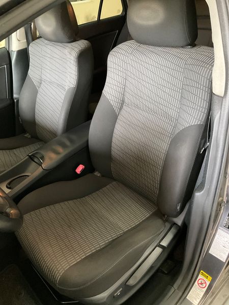 Toyota Avensis 2.0 D-4D Executive 2011 – снимка 34