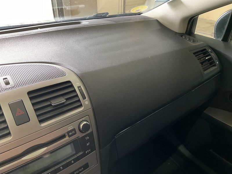 Toyota Avensis 2.0 D-4D Executive 2011 – снимка 40