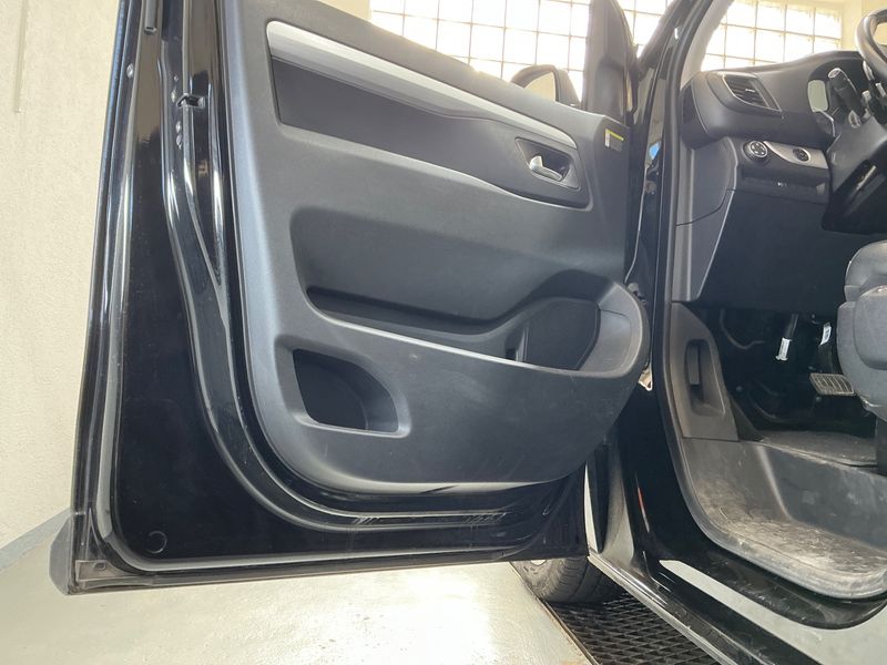 Opel Zafira Life 2.0 CDTI L Tourer L3 2022 – снимка 32
