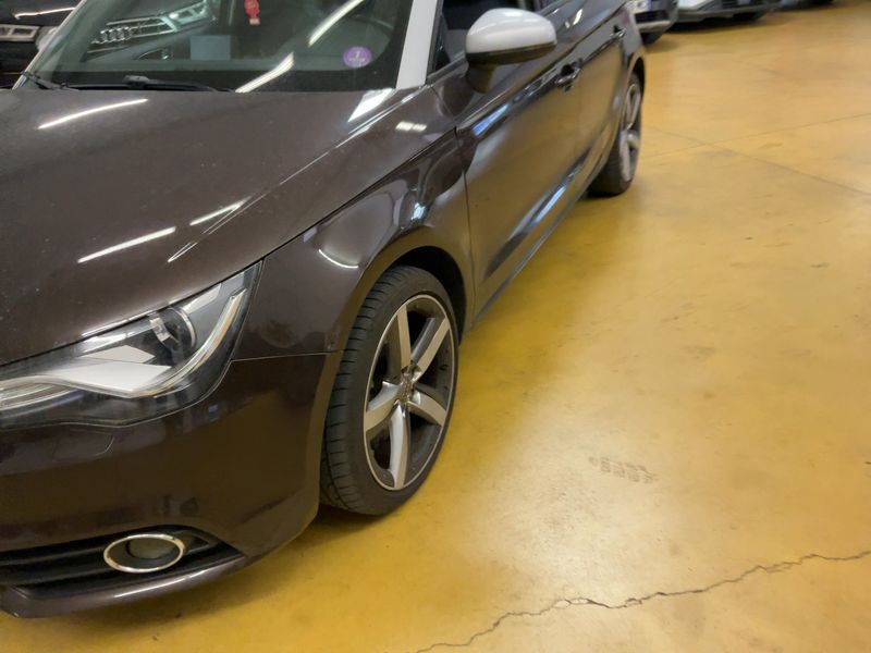 Audi A1 Sportback 1.4 TFSI Ambition Luxe 2014 – снимка 2