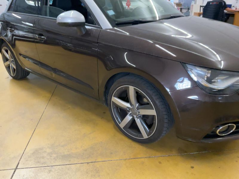 Audi A1 Sportback 1.4 TFSI Ambition Luxe 2014 – снимка 12