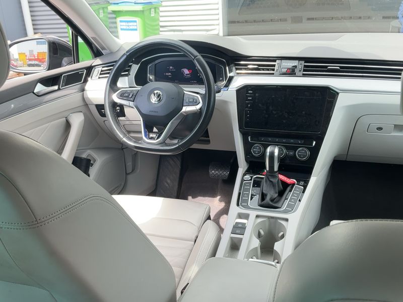 Volkswagen Passat 1.4 GTE 2020 – снимка 17