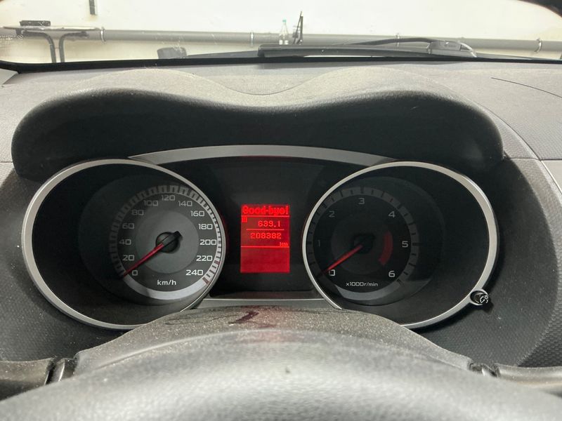 Mitsubishi Outlander 2.2 DI-D Instyle 2008 – снимка 4