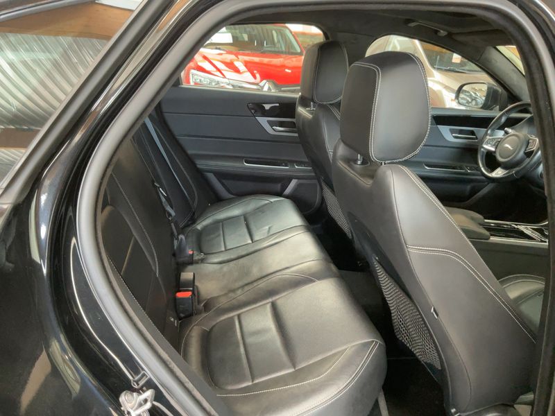 Jaguar XF 20d R-Sport 2019 – снимка 19