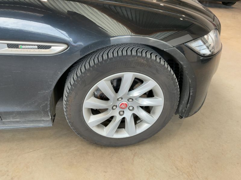 Jaguar XF 20d R-Sport 2019 – снимка 11