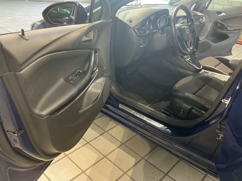 Opel Astra 1.6 CDTI DPF Innovation 2016 – снимка 23
