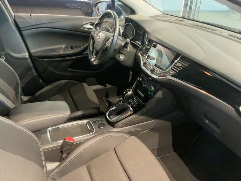 Opel Astra 1.6 CDTI DPF Innovation 2016 – снимка 16