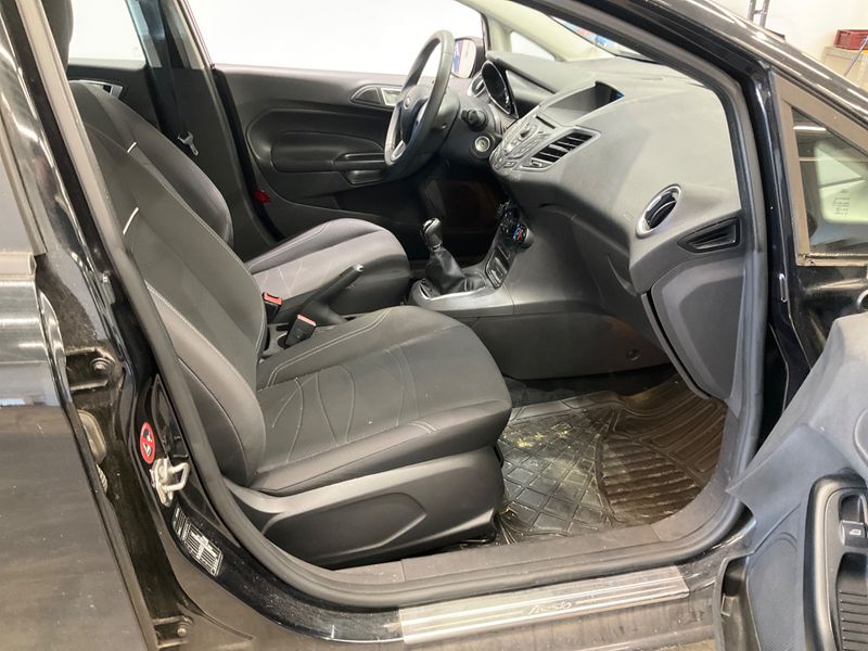 Ford Fiesta 1.0 SYNC Edition 2013 – снимка 3