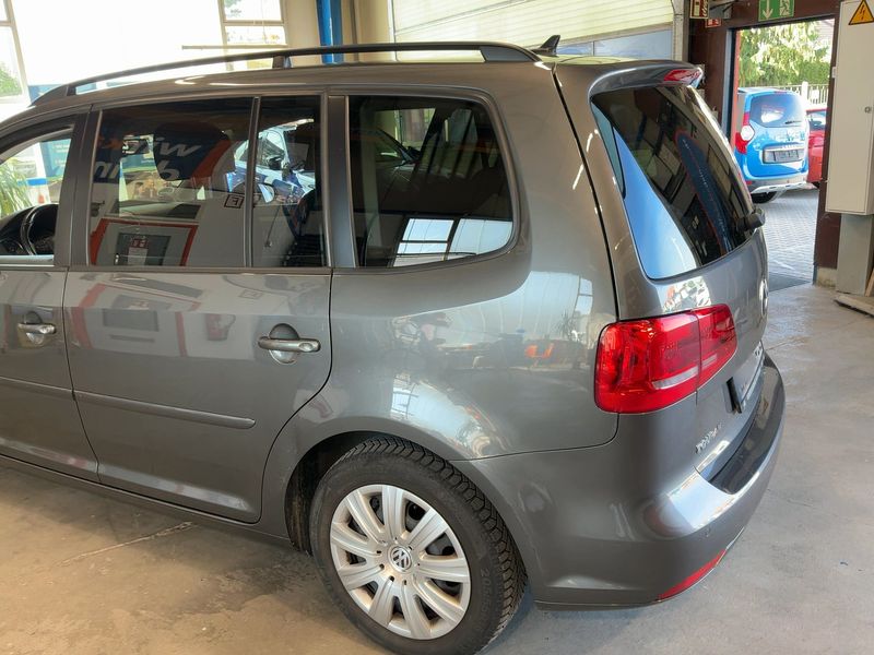 Volkswagen Touran 2.0 TDI Comfortline BlueMotion Tech 2015 – снимка 6