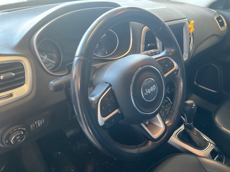 Jeep Compass 2.0 M-Jet Longitude 4WD 2019 – снимка 24