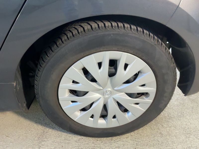 Mazda 2 1.5 Hybrid Pure 2023 – снимка 5
