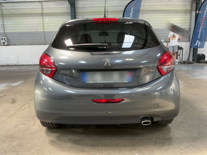 Peugeot 208 1.6 Blue-HDi GT Line 2016 – снимка 7