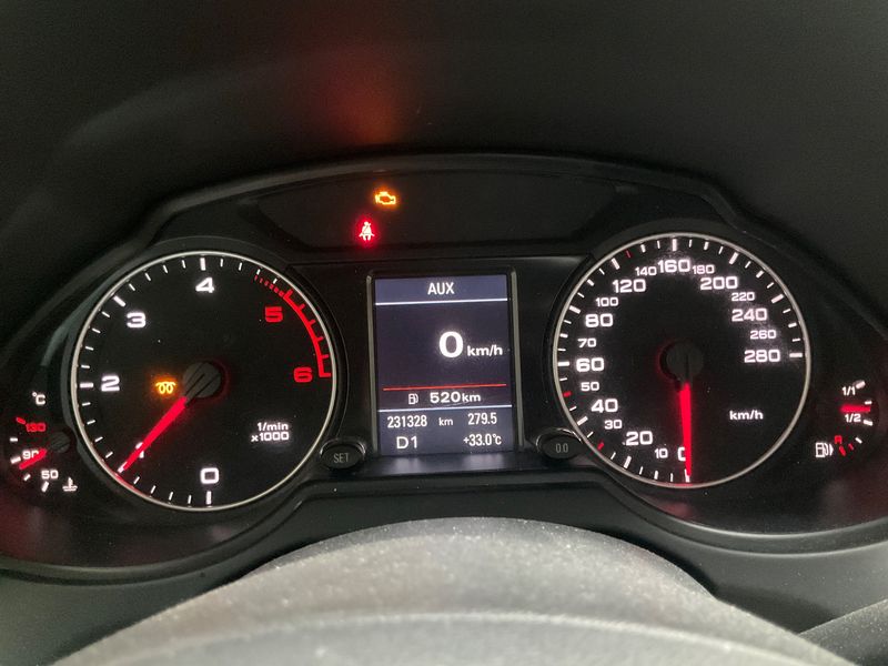 Audi Q5 2.0 TDI quattro Ambition Luxe 2010 – снимка 19