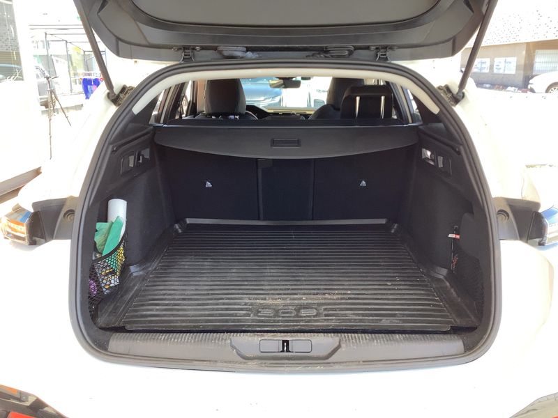 Peugeot 308 1.5 Blue-HDi Allure Pack 2022 – снимка 15