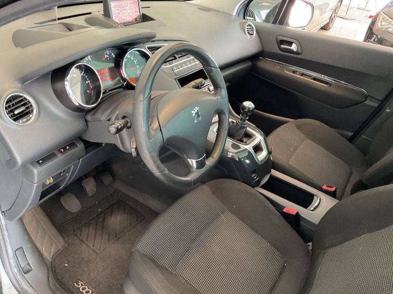 Peugeot 5008 1.6 THP Platinum 2010 – снимка 3