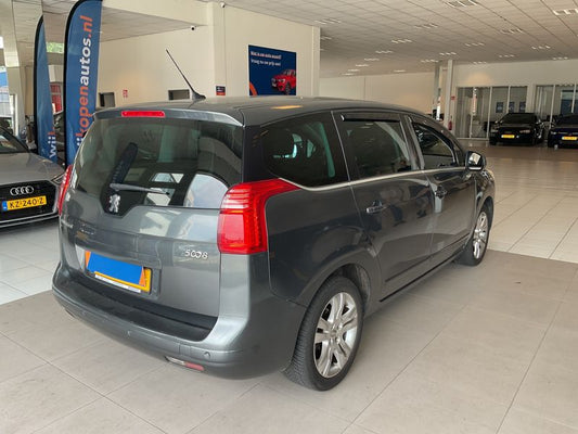 Peugeot 5008 1.6 THP Platinum 2010 – снимка 2