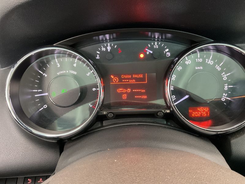 Peugeot 5008 1.6 THP Platinum 2010 – снимка 4