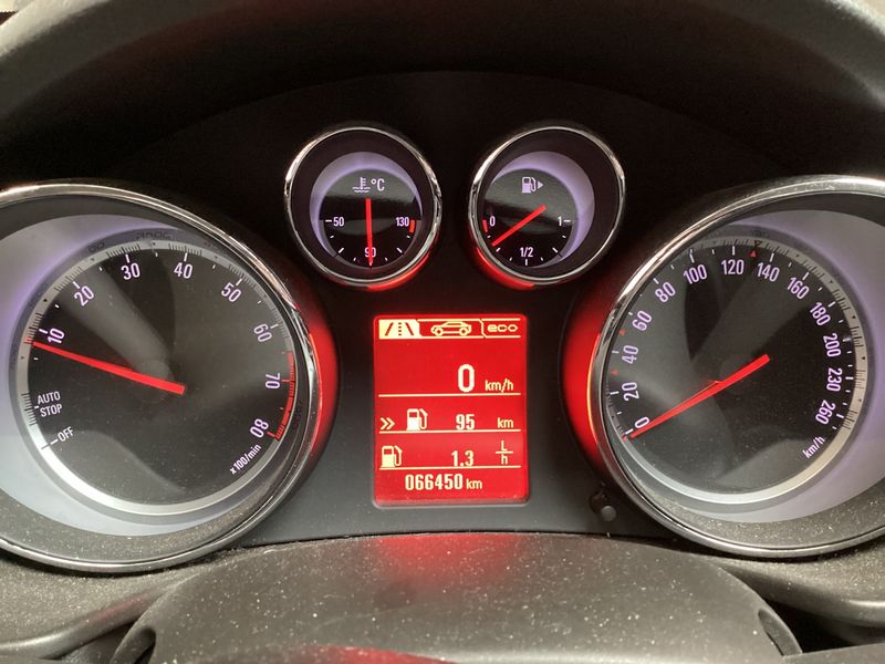 Opel Insignia 1.4 Turbo 150 Jahre Opel 2012 – снимка 18