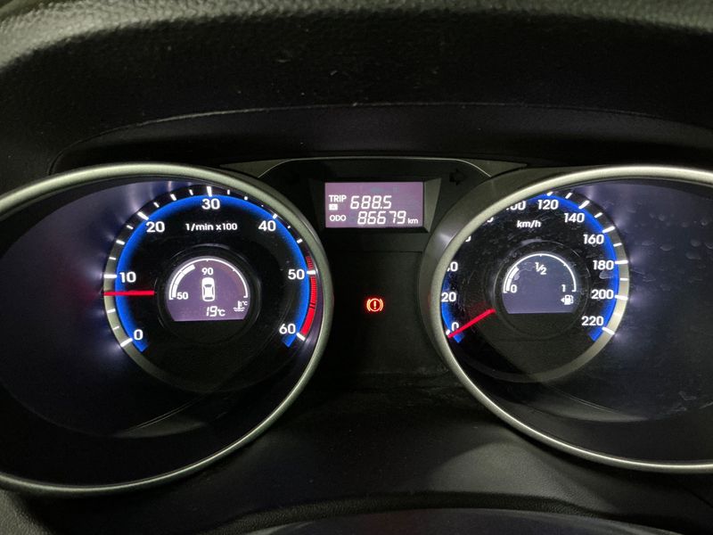 Hyundai ix35 1.7 CRDi XPossible 2WD 2014 – снимка 18