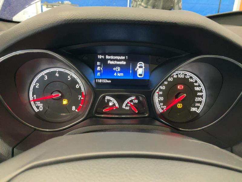 Ford Focus 2.0 EcoBoost ST 2017 – снимка 18