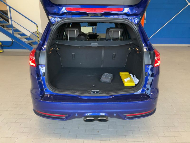 Ford Focus 2.0 EcoBoost ST 2017 – снимка 15