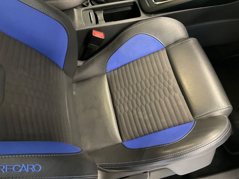 Ford Focus 2.0 EcoBoost ST 2017 – снимка 25