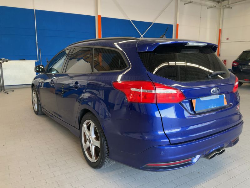 Ford Focus 2.0 EcoBoost ST 2017 – снимка 6