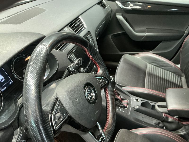 Skoda Octavia 2.0 TDI RS 2015 – снимка 31