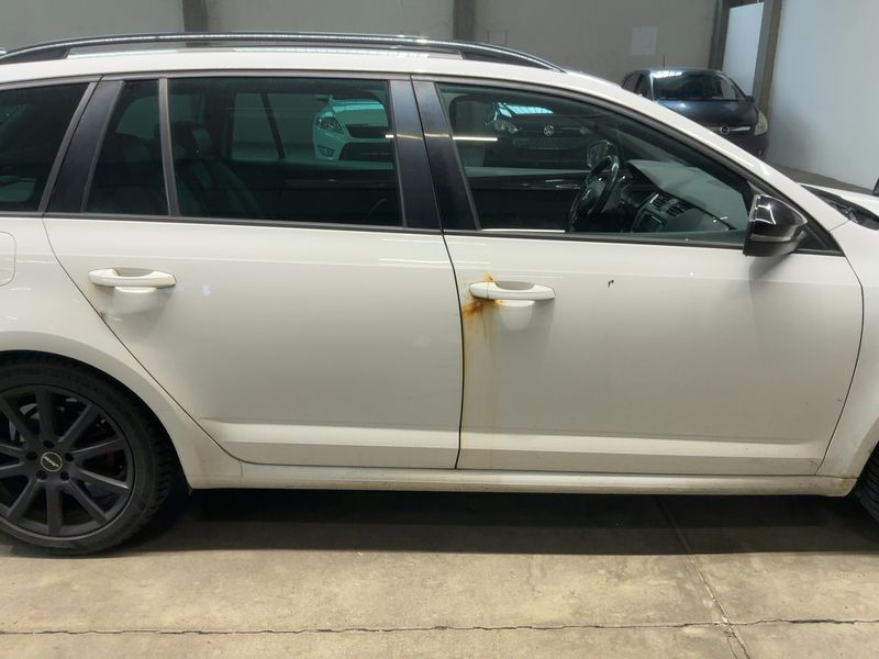 Skoda Octavia 2.0 TDI RS 2015 – снимка 10