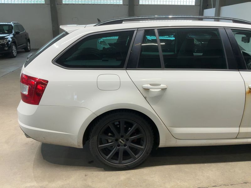 Skoda Octavia 2.0 TDI RS 2015 – снимка 8