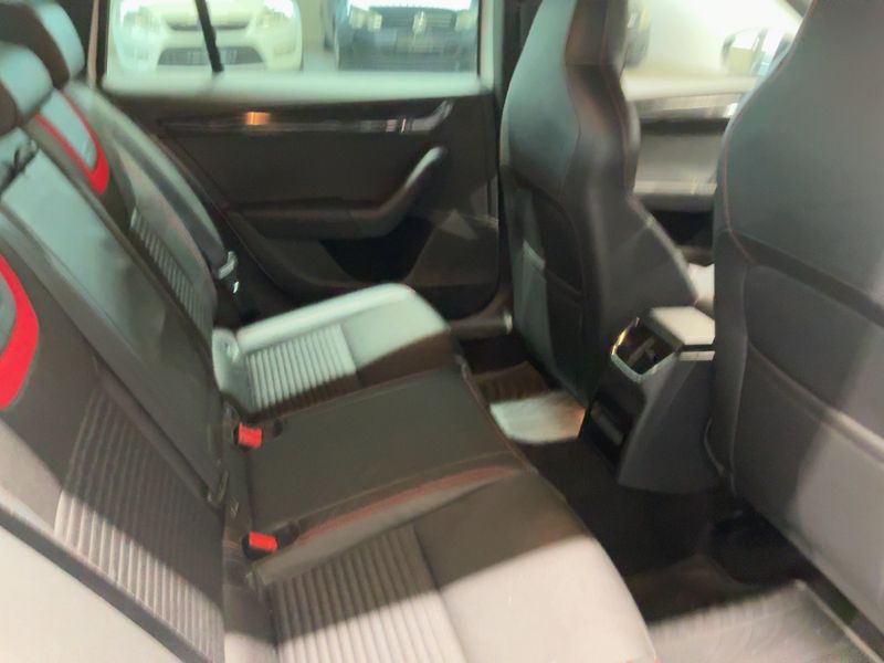 Skoda Octavia 2.0 TDI RS 2015 – снимка 20