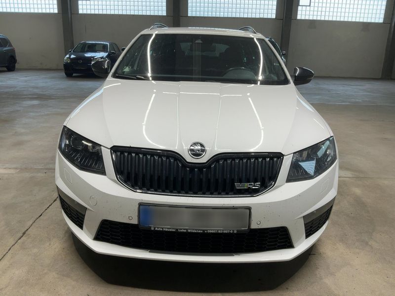 Skoda Octavia 2.0 TDI RS 2015 – снимка 14