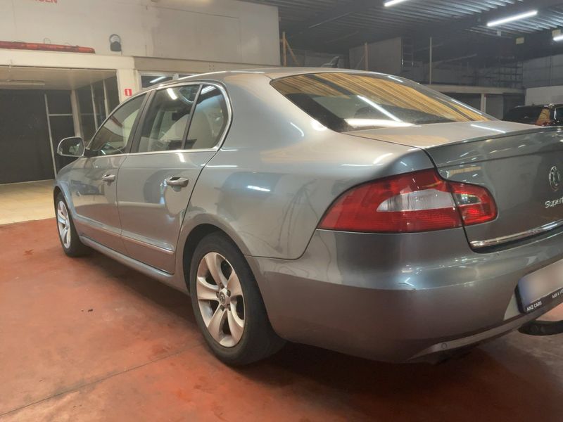Skoda Superb 1.6 TDI GreenLine 2012 – снимка 6