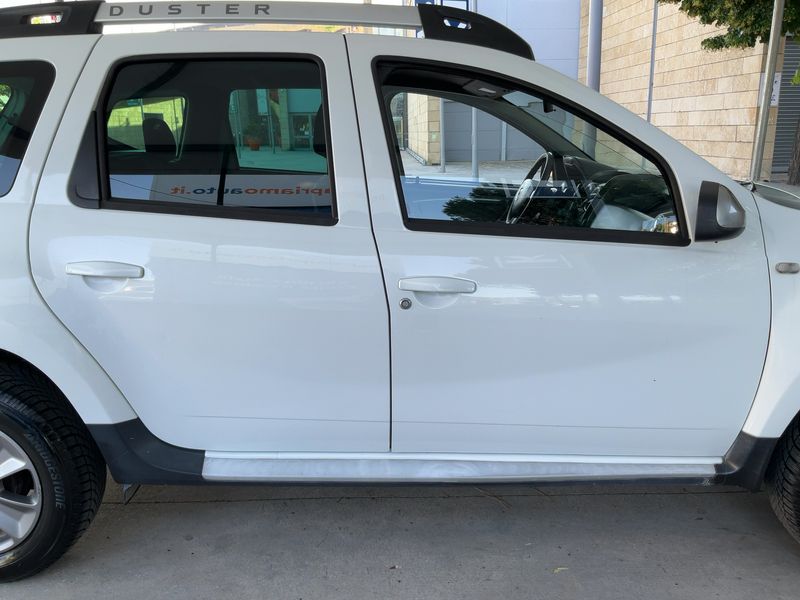 Dacia Duster 1.5 dCi Laureate 4x2 2016 – снимка 10