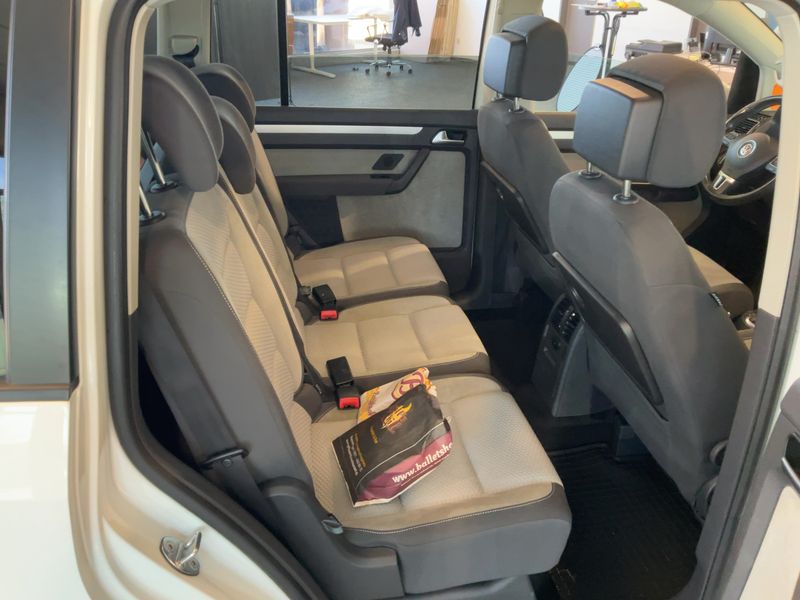 Volkswagen Touran 2.0 TDI CrossTouran 2014 – снимка 20