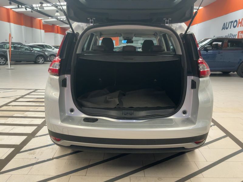 Renault Grand Scenic 1.7 BLUE dCi Grand Business Edition 2019 – снимка 15