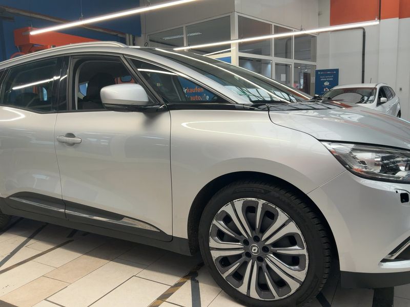 Renault Grand Scenic 1.7 BLUE dCi Grand Business Edition 2019 – снимка 12